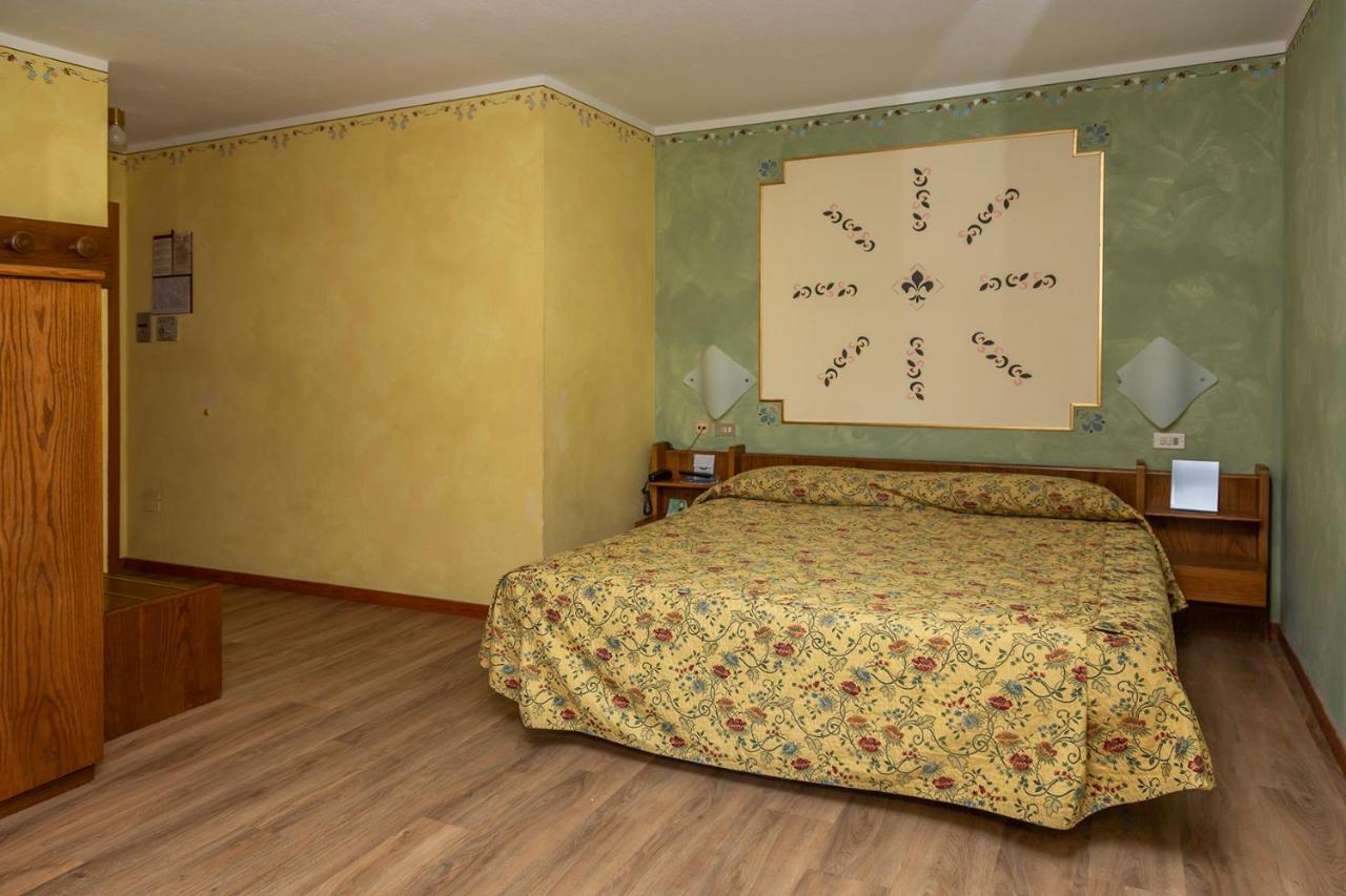 צ'זנה טורינזה Hotel Chaberton מראה חיצוני תמונה