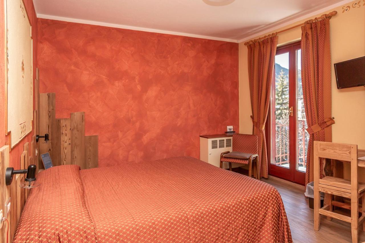 צ'זנה טורינזה Hotel Chaberton מראה חיצוני תמונה