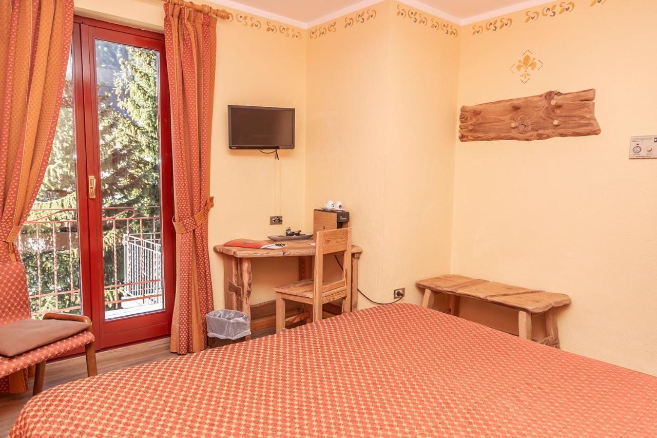 צ'זנה טורינזה Hotel Chaberton מראה חיצוני תמונה